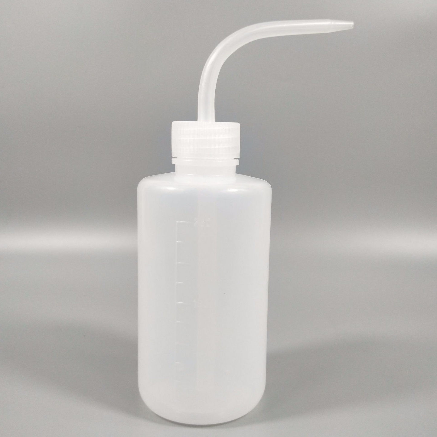 Spot 500ml Squeeze Gießflasche – Kompakte Sprühflasche für präzises Gießen und Dosieren