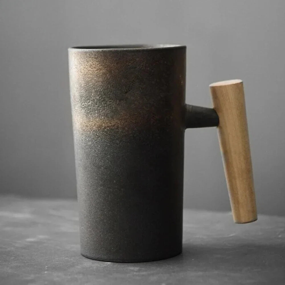 Nordische Design Tasse – Minimalistische Keramiktasse mit Holzgriff