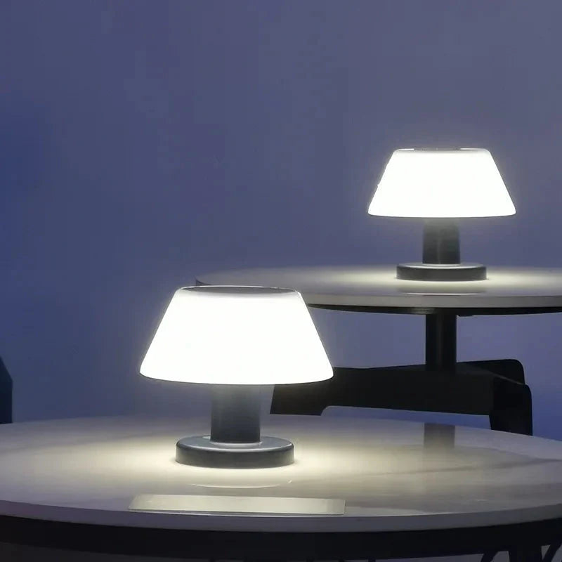 Kabellose LED Tischleuchte mit Akku