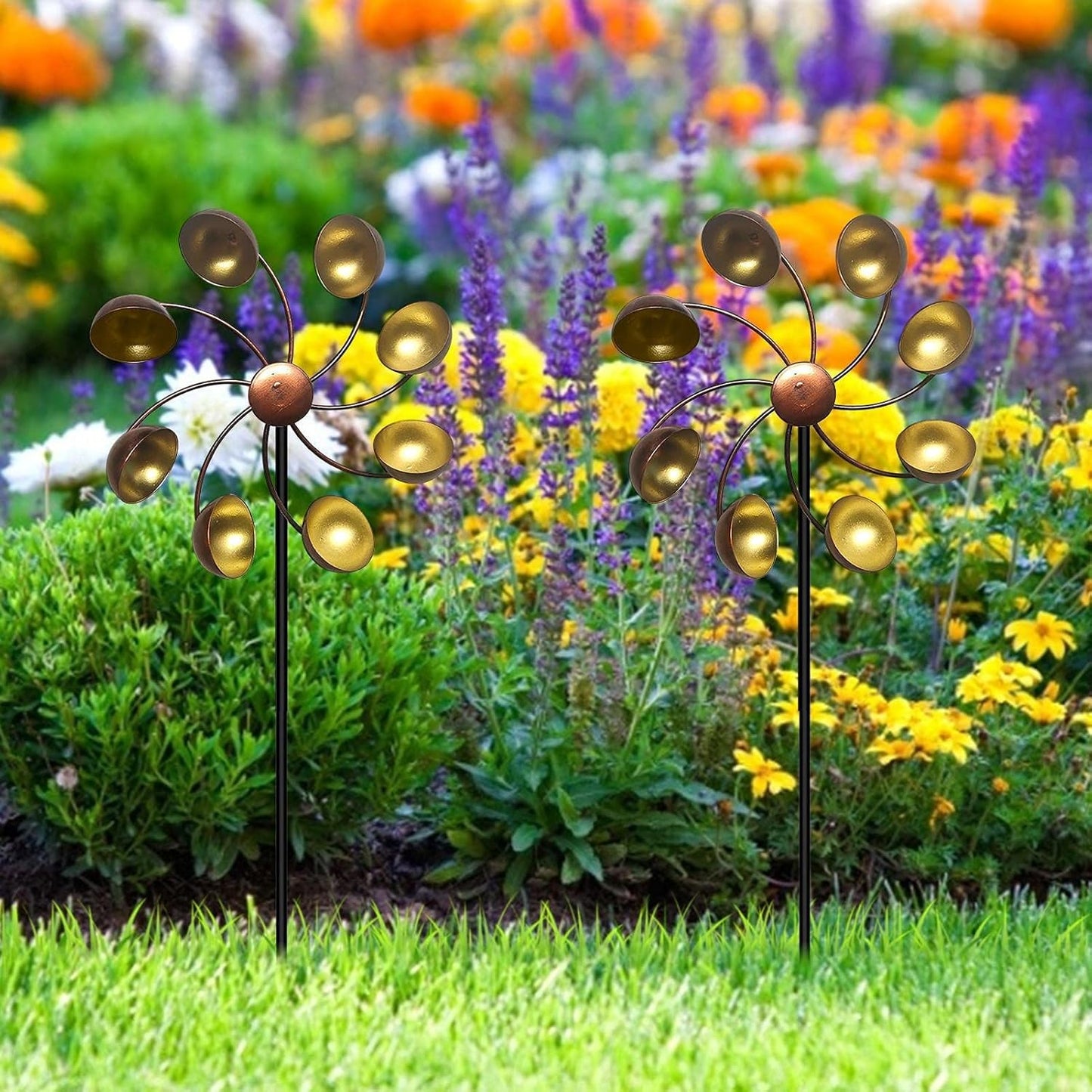 Dekorative Garten-Windmühle mit Metallblüten – Farbiges Windspiel für Außenbereich