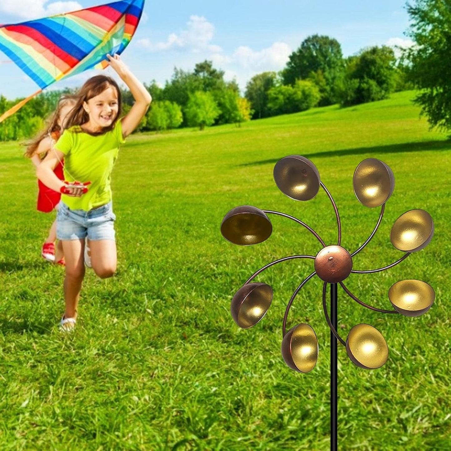 Dekorative Garten-Windmühle mit Metallblüten – Farbiges Windspiel für Außenbereich