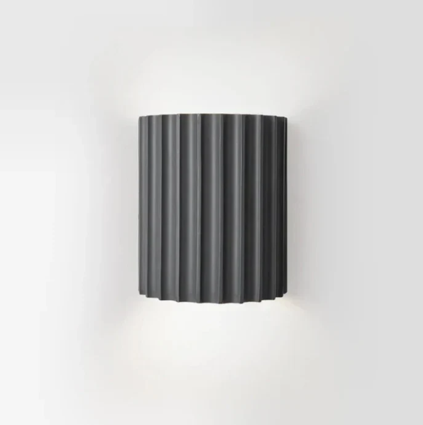 Zeitgemäße Wandlampe Aus Harz