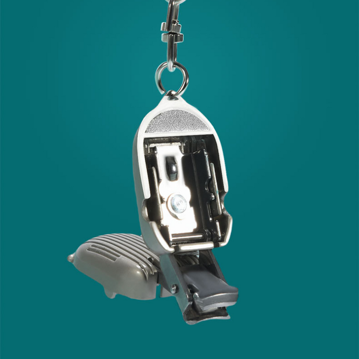 Mini Nagel Zwicker Schlüssel Anhänger