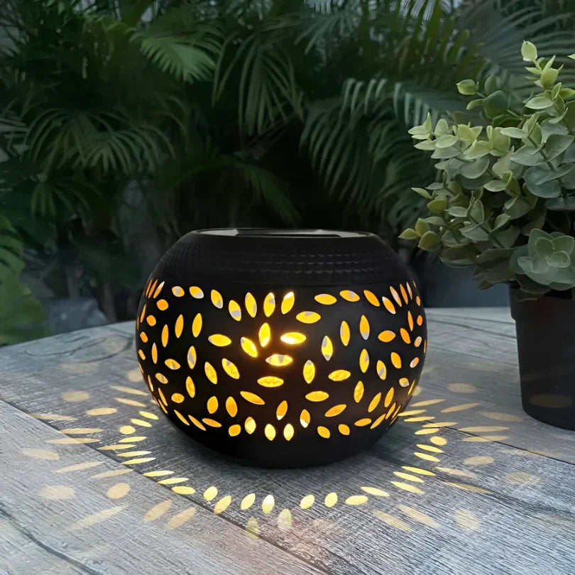 Gepunktete Solar-Gartenbeleuchtung – Dekorative Lampe für Außenbereich und Terrasse