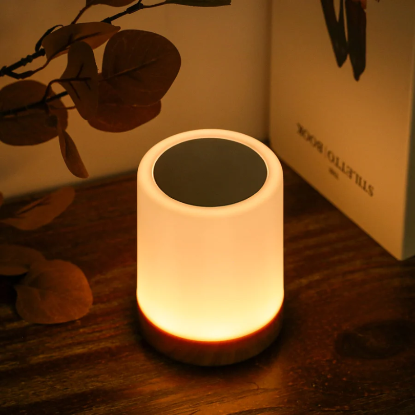 Dimmbares LED Nachtlicht mit Modernem Design und Farbwechsel