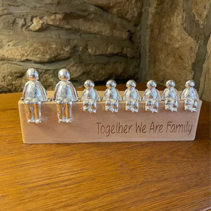 Zeitlose Familienskulptur
