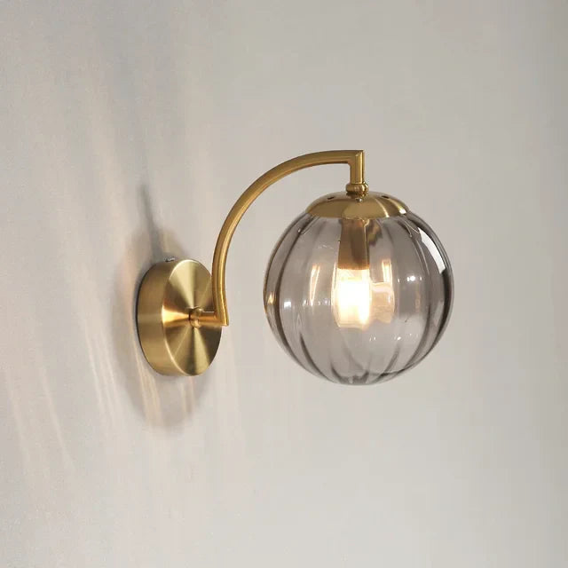 Elegante Wandleuchte mit Glasdesign