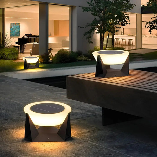 Moderne LED Sockelleuchte für den Außenbereich