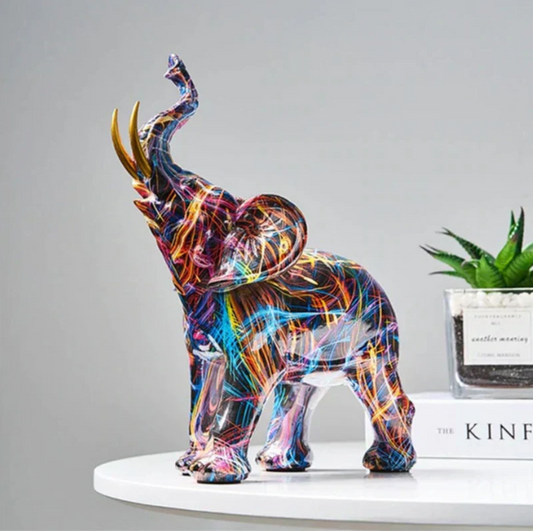 Farbenfrohe Elefantenstatue