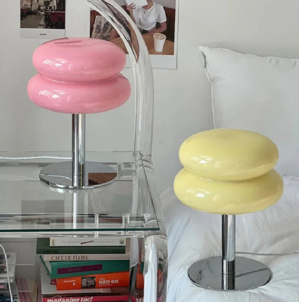 Skandinavische Design-Tischleuchte im Bauhaus-Stil