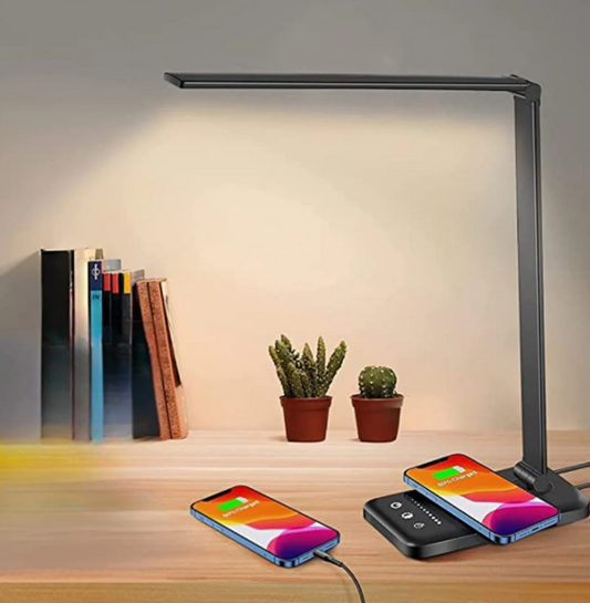 Zeitgemäße verstellbare LED-Tischlampe mit Ladefunktion