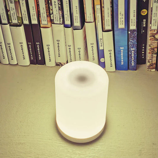 Dimmbare LED-Tischleuchte mit USB-Anschluss für Flexibles Licht