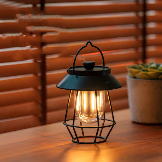 LED Camping-Laterne im Retro-Design – Tragbare Lampe für Innen und Außen