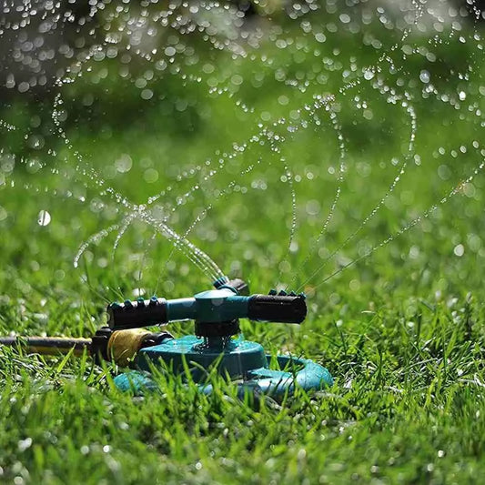 Verstellbarer Garten Sprinkler – Effiziente Rasenbewässerung mit 360° Sprühfunktion